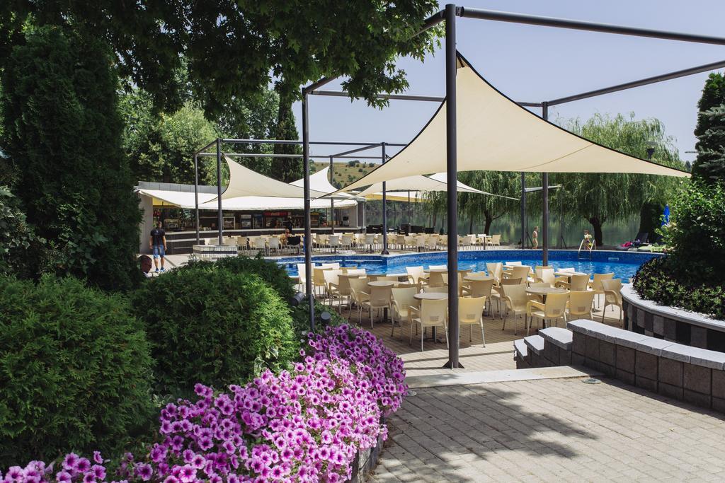 Romantique Veles Hotel Luaran gambar
