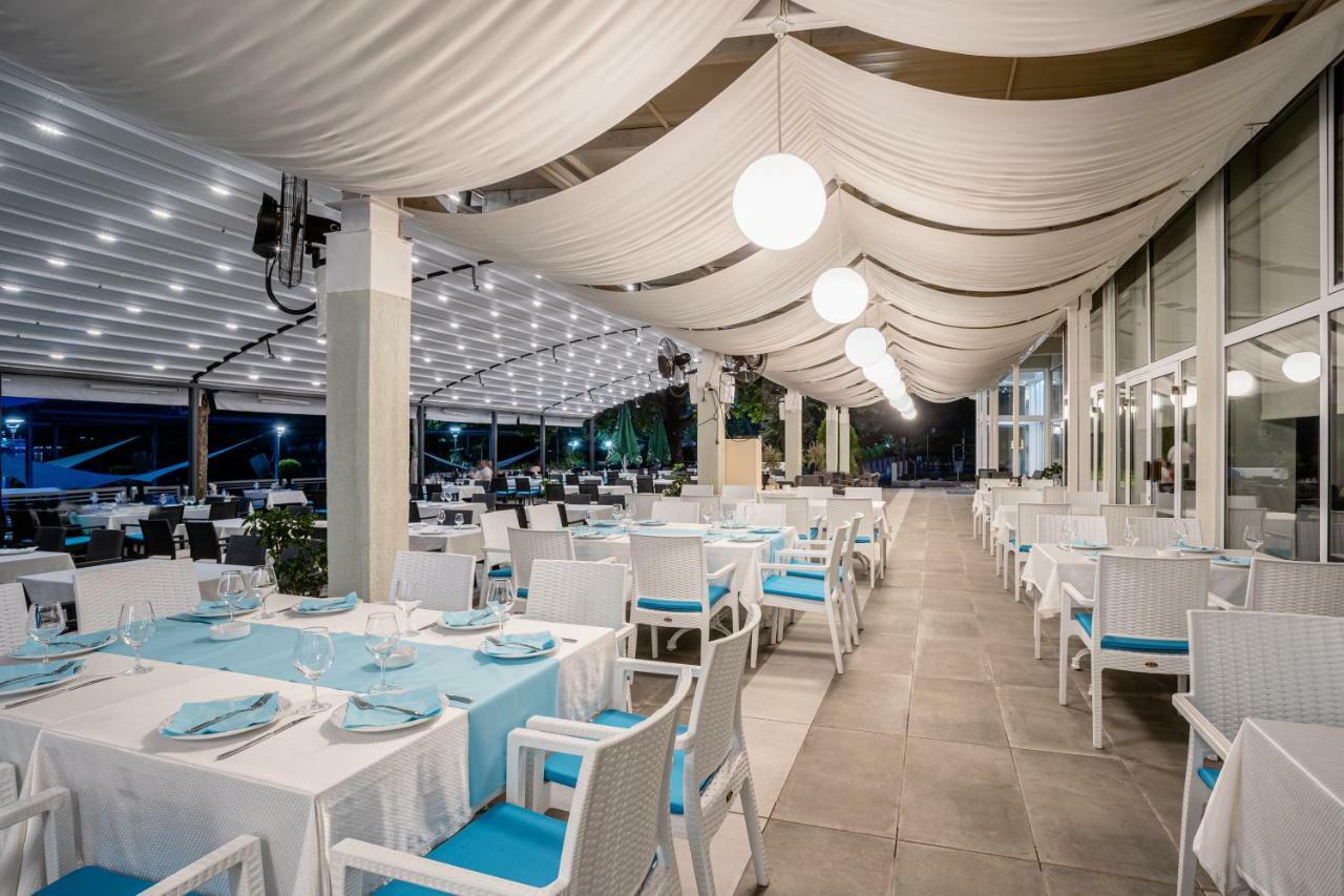 Romantique Veles Hotel Luaran gambar