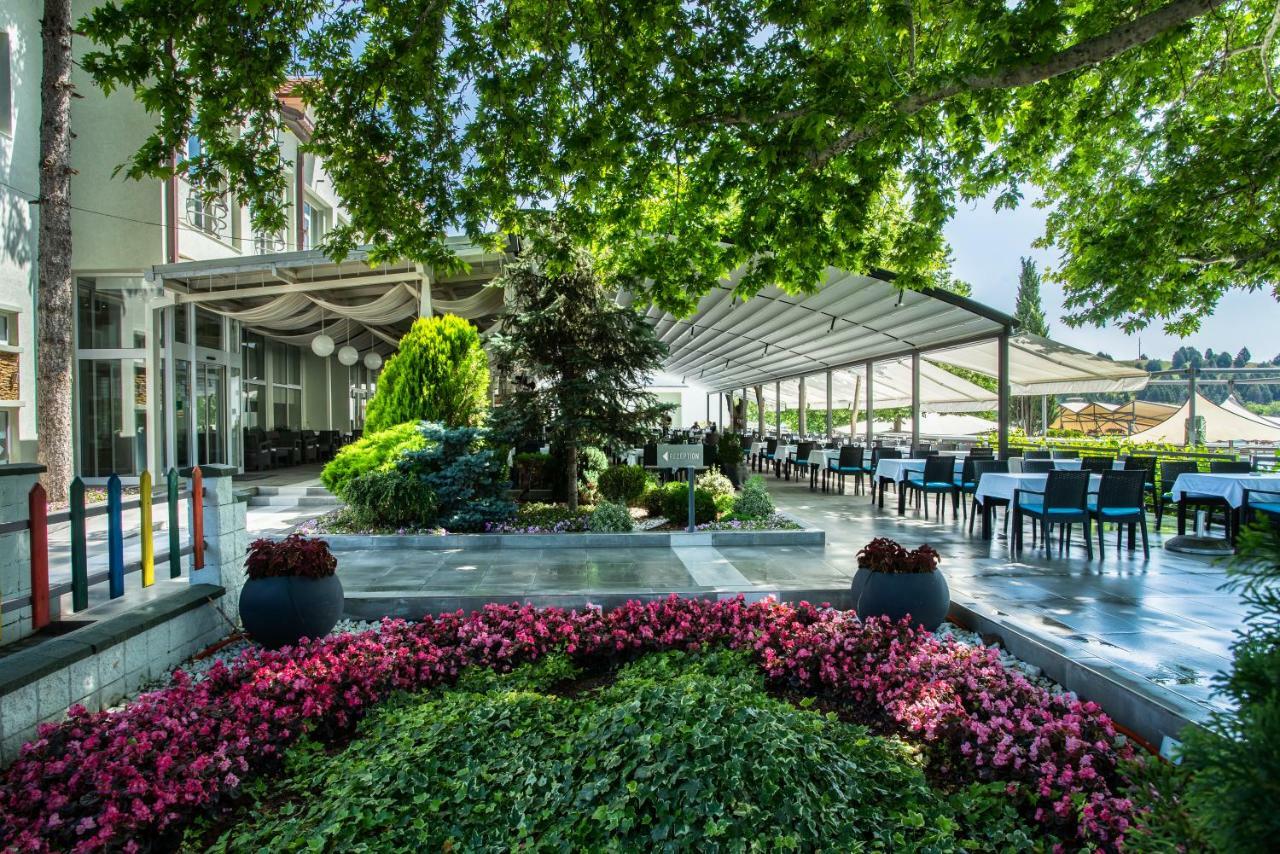 Romantique Veles Hotel Luaran gambar